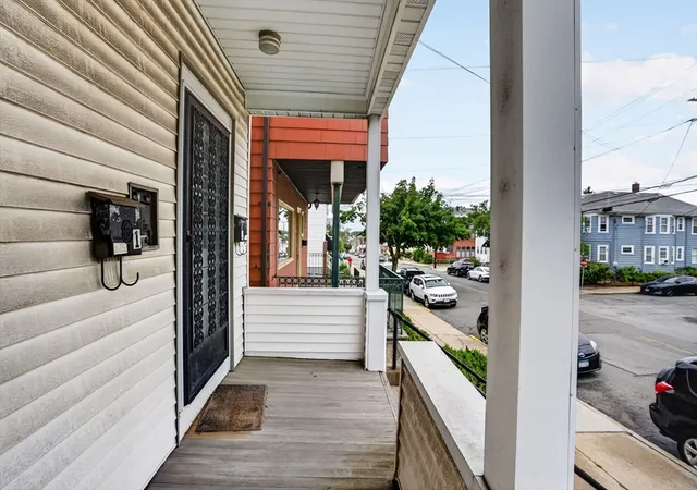 Listing Photo 4 - Condo for sale in building located at 549 Main St, Medford, MA 02155
