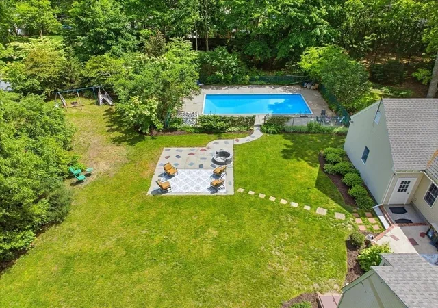 3rd image of 246 Cross Street, Bridgewater, MA 02324 | MLS# 73554311