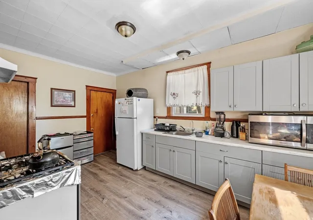 5th image of 2 Mace Pl, Lynn, MA 01902 | MLS# 73556663
