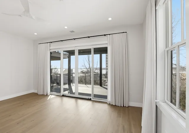 4th image of 407 E 7Th St, Boston, MA 02127