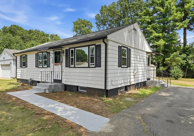 Photo 2 of Sale Pending at 169 Slater Ave, Springfield, MA 01119 | MLS# 73551642 | Listing updated on 2026-09-08