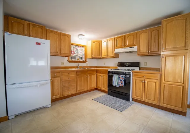 Photo 3 of Sale Pending at 27 Clems Way, Acushnet, MA 02743 | MLS# 73565097 | Listing updated on 2026-09-05