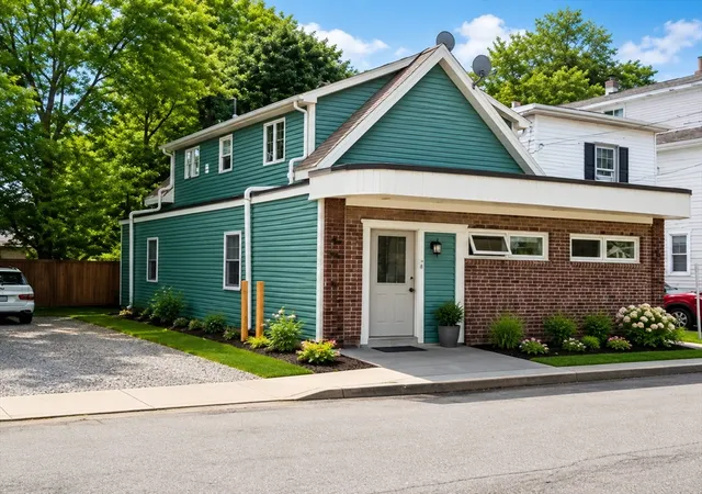 Homes for sale in Rockland, MA | 12 Linden St, Rockland, MA 02370 | MLS# 73537123