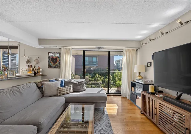 3rd image of 55 Sewall Ave, Brookline, MA 02446