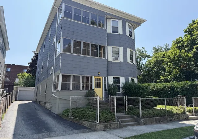 Photo 3 of Sale Pending at 76 Paine St, Worcester, MA 01605 | MLS# 73554242 | Listing updated on 2026-09-04