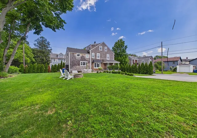 5th image of 24 Oxford Street, Fairhaven, MA 02719 | MLS# 73557995