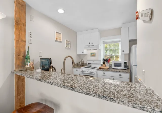 Homes for sale in Mashpee, MA | 6 Hammock Pond Rd #6, Mashpee, MA 02649 | MLS# 73433076