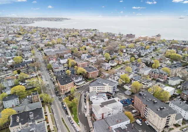 Homes for sale in Lynn, MA | 13 Nahant St #2C, Lynn, MA 01902 | MLS# 73541991