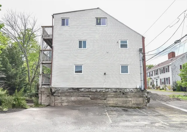 3rd image of 5 Boardman, Newburyport, MA 01950