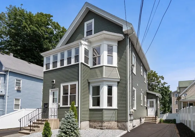 2nd image of 134 Brown Street #2, Waltham, MA 02453 | MLS# 73553490