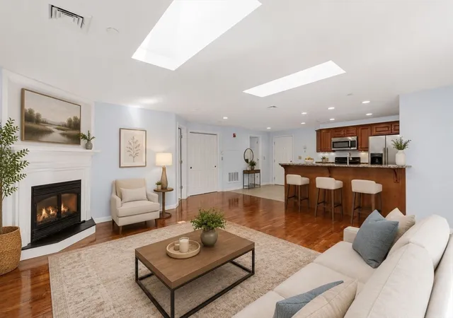 2nd image of 215 Longmeadow Rd #104, Taunton, MA 02780 | MLS# 73556114