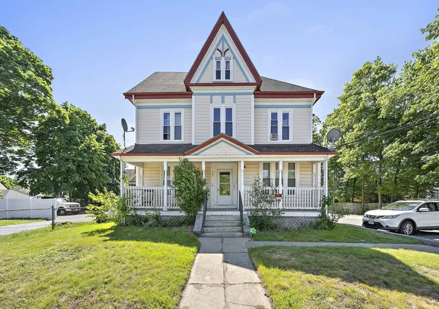 Homes for sale in Attleboro, MA | 145 Pleasant St, Attleboro, MA 02703 | MLS# 73538592