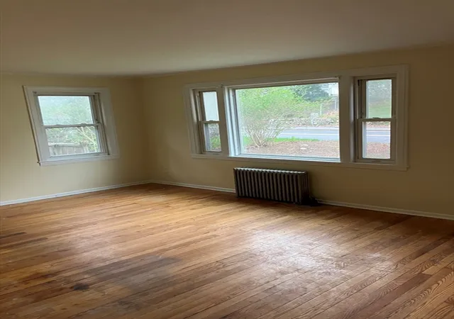 Photo 3 of Single family home for sale at 30 Millville St #0, Salem, NH 03079 | MLS# 73569499 | Listing updated on 2026-09-18