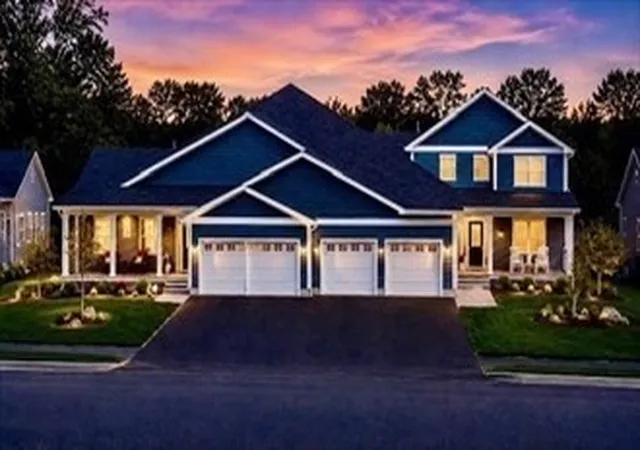 1st image of 15 Beacon St, Wareham, MA 02558 | MLS# 73531597