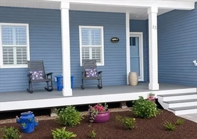 3rd image of 15 Beacon St, Wareham, MA 02558 | MLS# 73531597