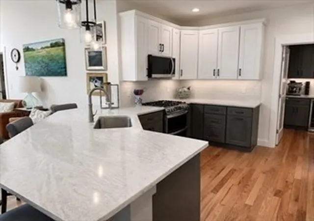 5th image of 15 Beacon St, Wareham, MA 02558 | MLS# 73531597