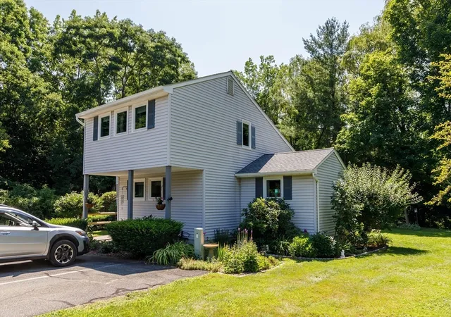 1st image of 132 Briar Way #132, Greenfield, MA 01301 | MLS# 73553262