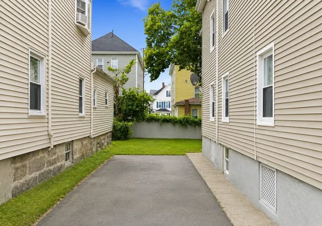Listing Photo 5 - Condo for sale in building located at 17 Salisbury St, New Bedford, MA 02744