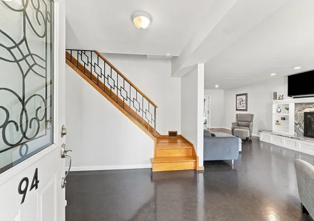 image of 94 Florence Rd, Lowell, MA 01851 | MLS# 73564745