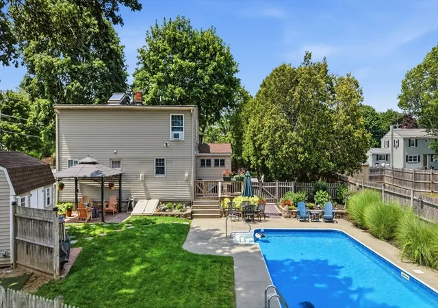 Photo 3 of Sale Pending at 1 Summit Ter, Peabody, MA 01960 | MLS# 73553754 | Listing updated on 2026-08-13