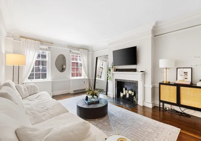 Homes for sale in Boston, MA | 180 Commonwealth Ave #7, Boston, MA 02116 | MLS# 73513105