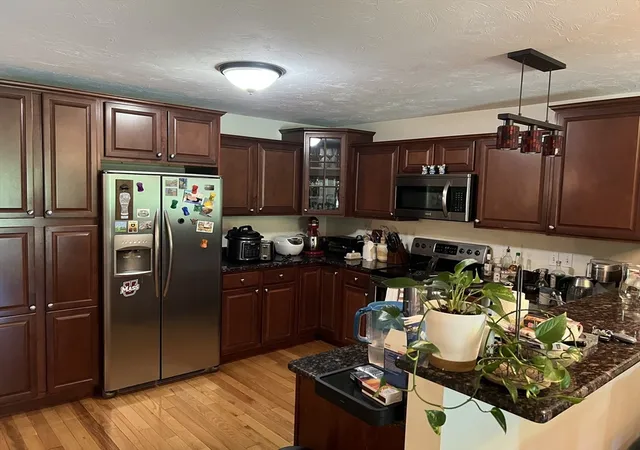 Homes for sale in Oxford, MA | 9 Daniel Dr #9, Oxford, MA 01537 | MLS# 73533855