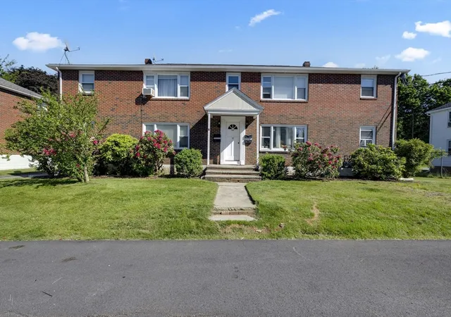 Homes for sale in Webster, MA | 10 Vecchia Street #D, Webster, MA 01570 | MLS# 73527272
