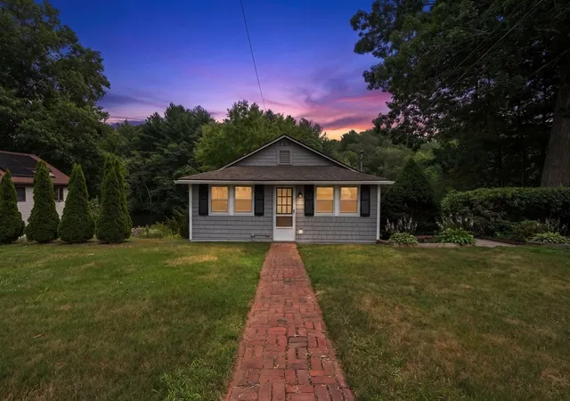 Photo 4 of Sale Pending at 10 Riverside Dr, Auburn, MA 01501 | MLS# 73550235 | Listing updated on 2026-09-23