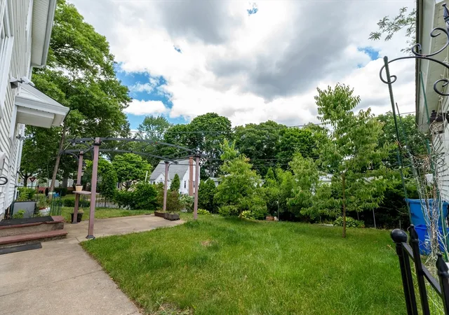 Homes for sale in Cranston, RI | 73 Western Promenade, Cranston, RI 02905 | MLS# 73548996
