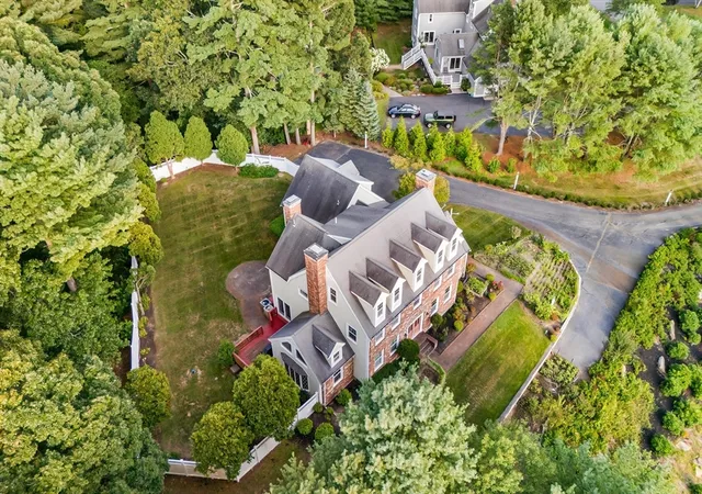 3rd image of 17 Old Landing Rd, Pembroke, MA 02359 | MLS# 73566273