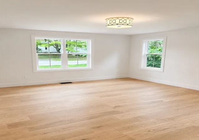 Photo 4 of Single family home for sale at 15 Mount Auburn St, Hopkinton, MA 01748 | MLS# 73554768 | Listing updated on 2026-09-17