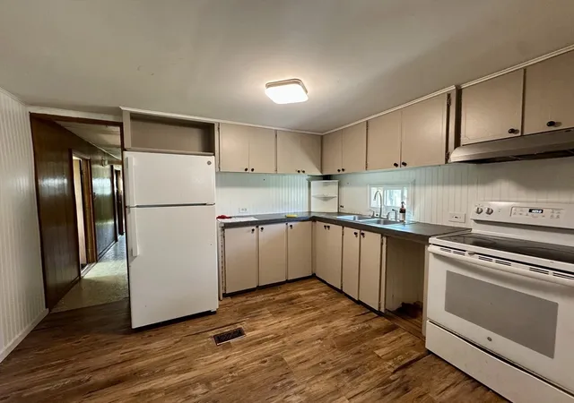 Photo 3 of Manufactured home for sale at 350 West St #41, Ludlow, MA 01056 | MLS# 73550219 | Listing updated on 2026-09-17