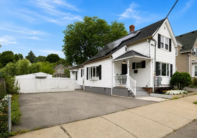 Photo 3 of Single family home for sale at 70 Glenwood St, Lynn, MA 01902 | MLS# 73551287 | Listing updated on 2026-08-30