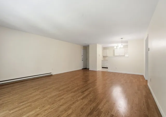 5th image of 44 Evergreen Rd, Northampton, MA 01053