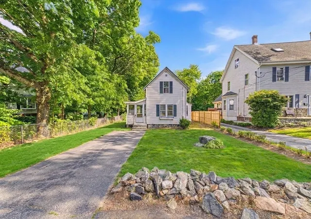 Homes for sale in Stoneham, MA | 50 Marble St, Stoneham, MA 02180 | MLS# 73538992