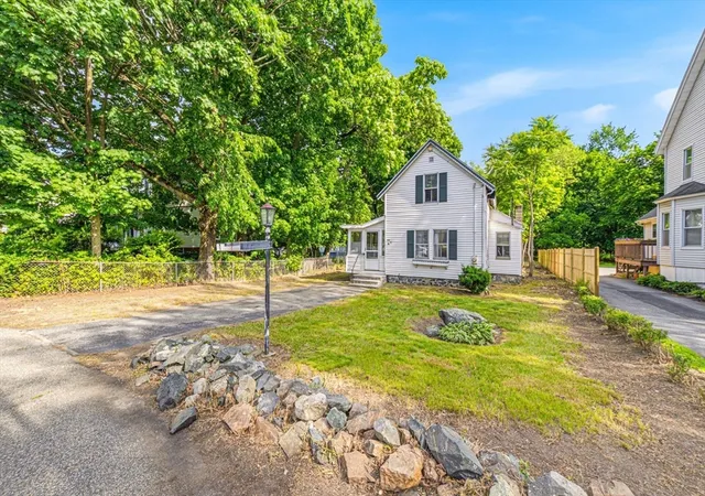 Homes for sale in Stoneham, MA | 50 Marble St, Stoneham, MA 02180 | MLS# 73538992