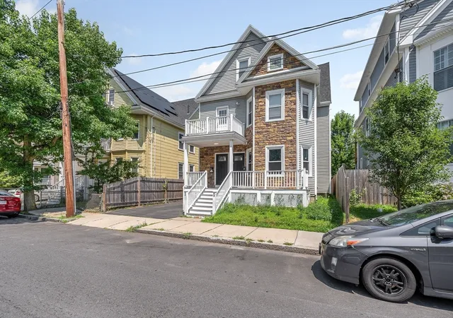 Listing Photo 4 - Condo for sale in building located at 62-64 Edson St, Boston, MA 02124
