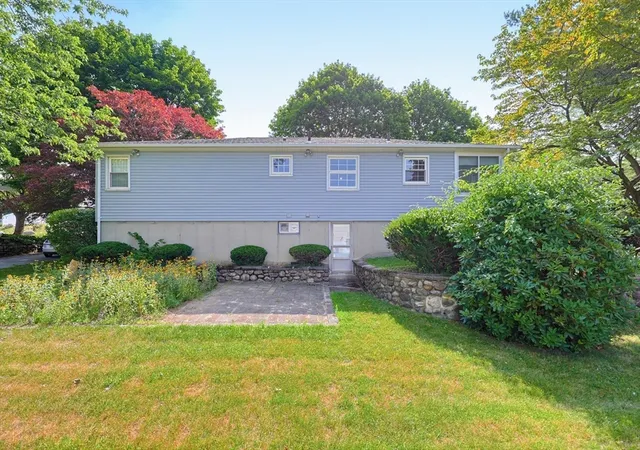 Photo 3 of Sale Pending at 18 Fletcher St, Worcester, MA 01604 | MLS# 73554417 | Listing updated on 2026-08-13