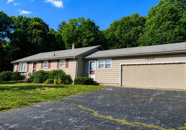 Homes for sale in Northbridge, MA | 1282 Quaker St, Northbridge, MA 01534 | MLS# 73544978