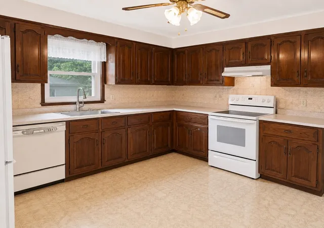 Homes for sale in Northbridge, MA | 1282 Quaker St, Northbridge, MA 01534 | MLS# 73544978