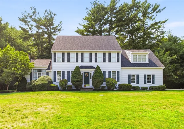 3rd image of 100 Fairway Dr, Halifax, MA 02338 | MLS# 73535744