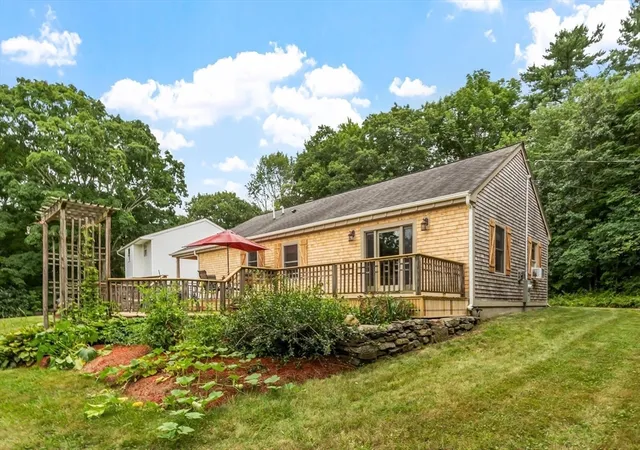 Photo 4 of Single family home for sale at 16-18 Curboy Rd, Sturbridge, MA 01566 | MLS# 73569390 | Listing updated on 2026-09-14