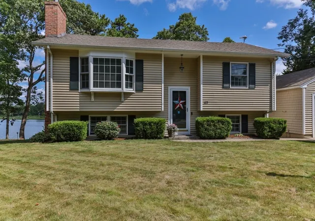 Photo 3 of Single family home for sale at 49 Edgewater Way, Wareham, MA 02571 | MLS# 73528962 | Listing updated on 2026-09-15