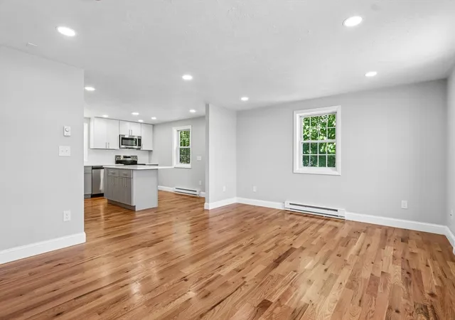 Photo 4 of Sale Pending at 25 Boylston St, Worcester, MA 01605 | MLS# 73554016 | Listing updated on 2026-10-09