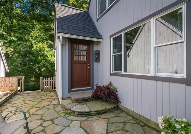 Photo 3 of Single family home for sale at 97 Crossbrook Ave, Amherst, MA 01002 | MLS# 73569165 | Listing updated on 2026-10-05
