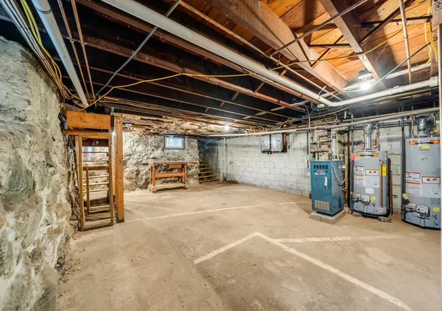 2nd image of 32 Eddy St, Waltham, MA 02453