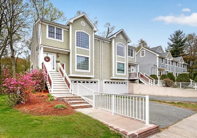 33rd image of 58 60 Tanglewood #58, Newton Center, MA 02459 | MLS# 73542376