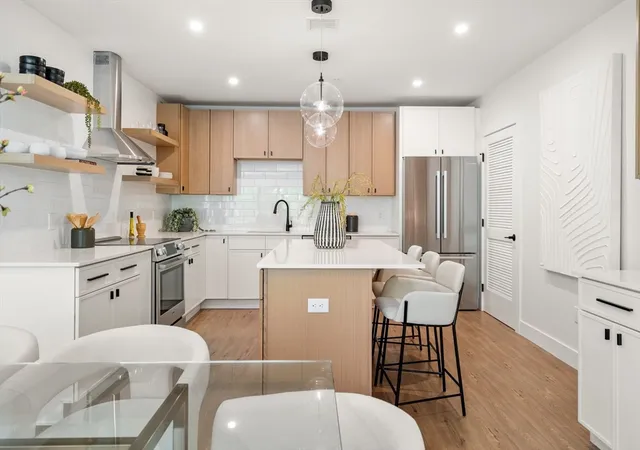 Photo 3 of Condo for sale at 20 Audubon Way #303, Canton, MA 02021 | MLS# 73462828 | Listing updated on 2025-12-21