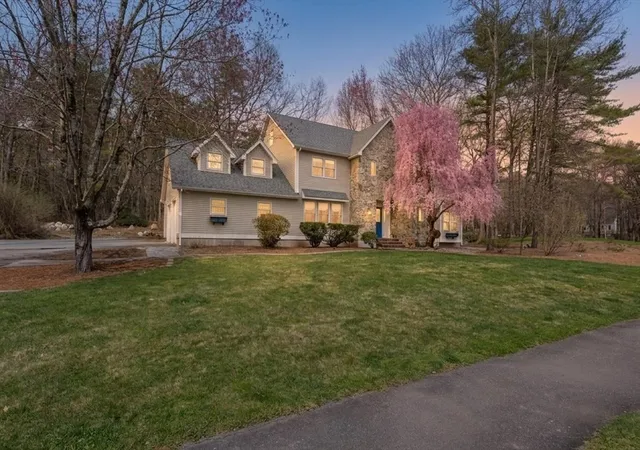 Homes for sale in Foxboro, MA | 8 Windsor Dr, Foxboro, MA 02035 | MLS# 73505046