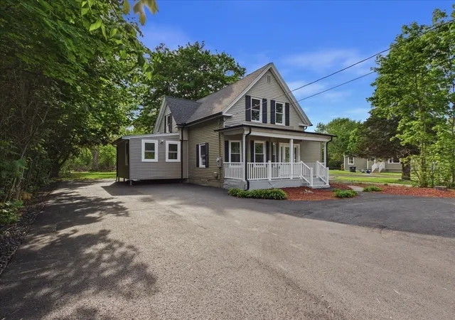 2nd image of 1544 Bridge St, Dracut, MA 01826 | MLS# 73540159